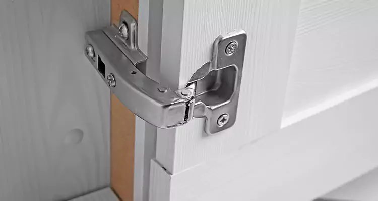 Shower Door Hinge Replacement in Homestead, FL