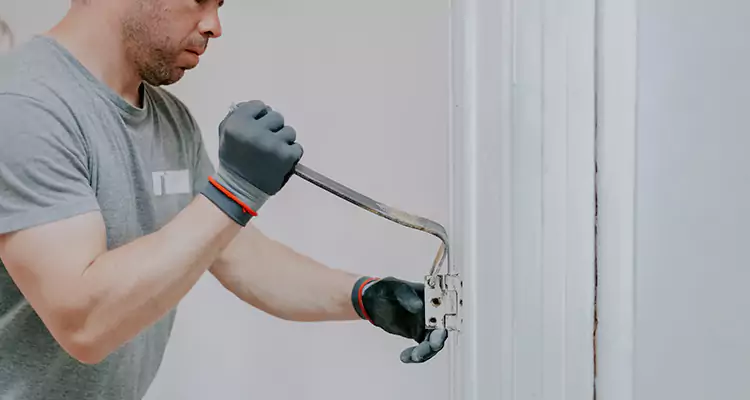 Cracked Door Jamb Repair in Homestead, FL