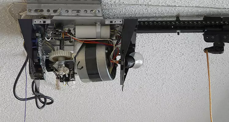 Emergency Garage Door Opener Repair in Homestead, FL