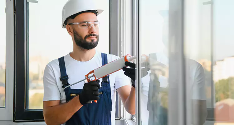 Retractable Screens Repair for Patio in Homestead, FL