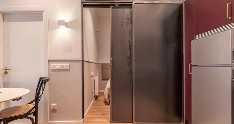 We Fix Closet Sliding Door in Homestead, FL 