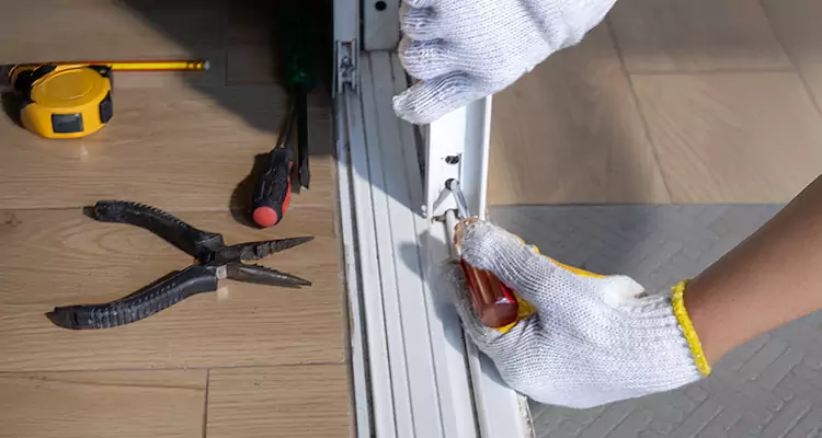 Screen Door Wheel Replacement in Homestead, FL